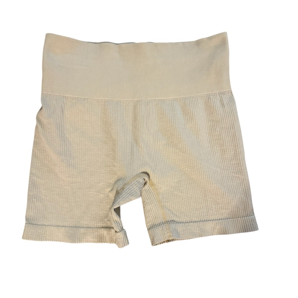 Colsie Cream Bike Shorts